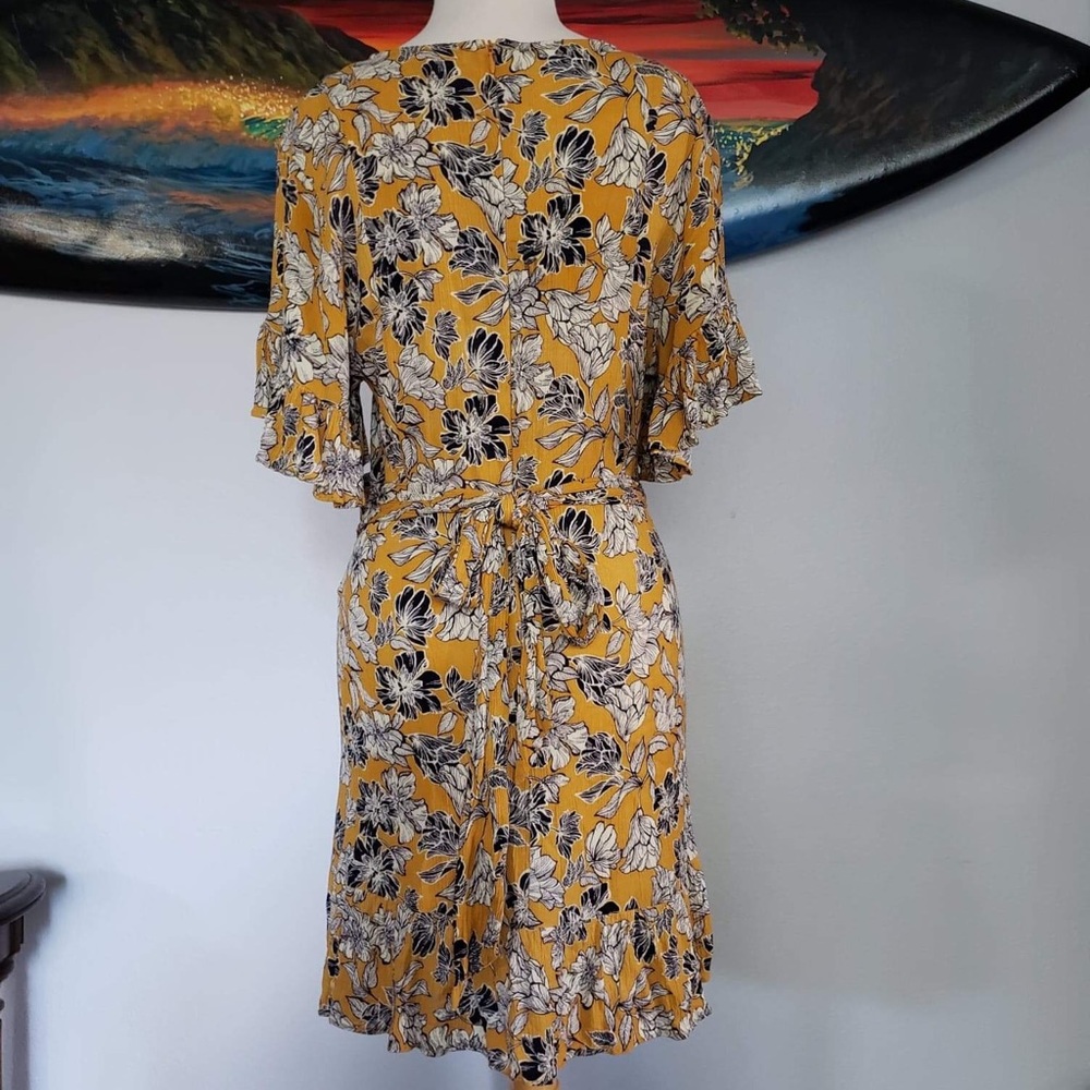 Floral Dress - Picture 3 of 16